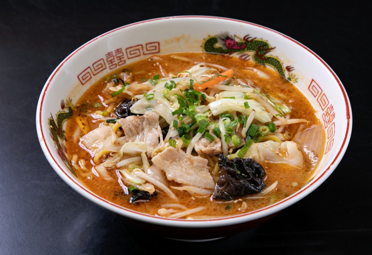 ラーメンも人気メニューの拘りの料理です。